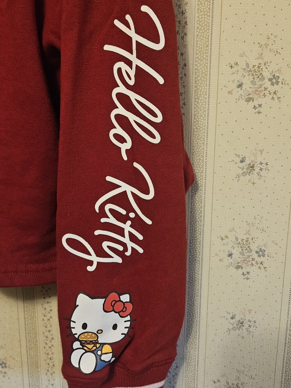 Hello Kitty Sweatshirt - Picture 3 of 4